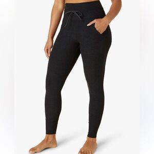 NWT Beyond Yoga SpaceDye Jogger Leggings